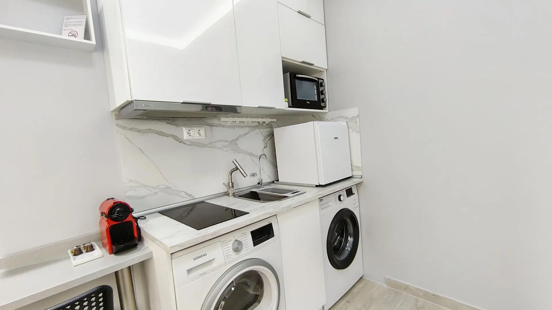 Pretty Petitie Fully Equipped City Center Studio Thessaloníki 0*,  Grekland